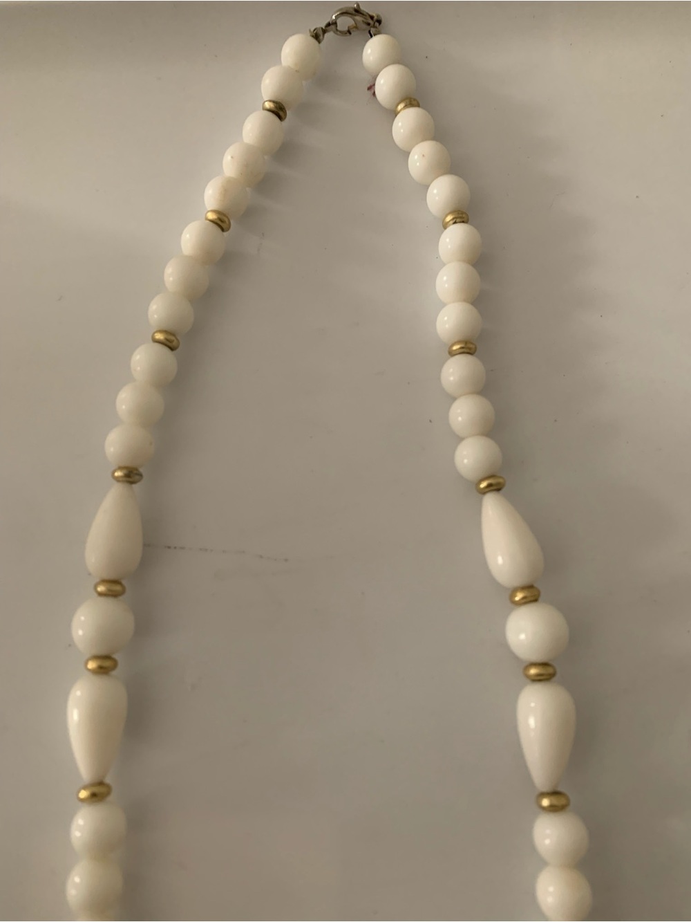 Vintage Graduated White Beaded Necklace with Gold Accents - Women Jewelry